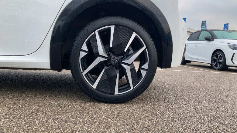 Peugeot 208 1.2 PureTech 100 GT 5dr Petrol Hatchback